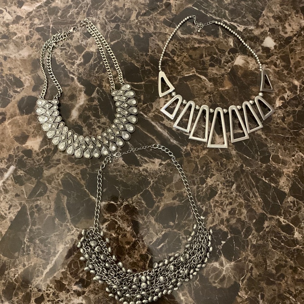 Silver costume jewelry necklace set